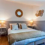 Localtraveling Chiado Trindade